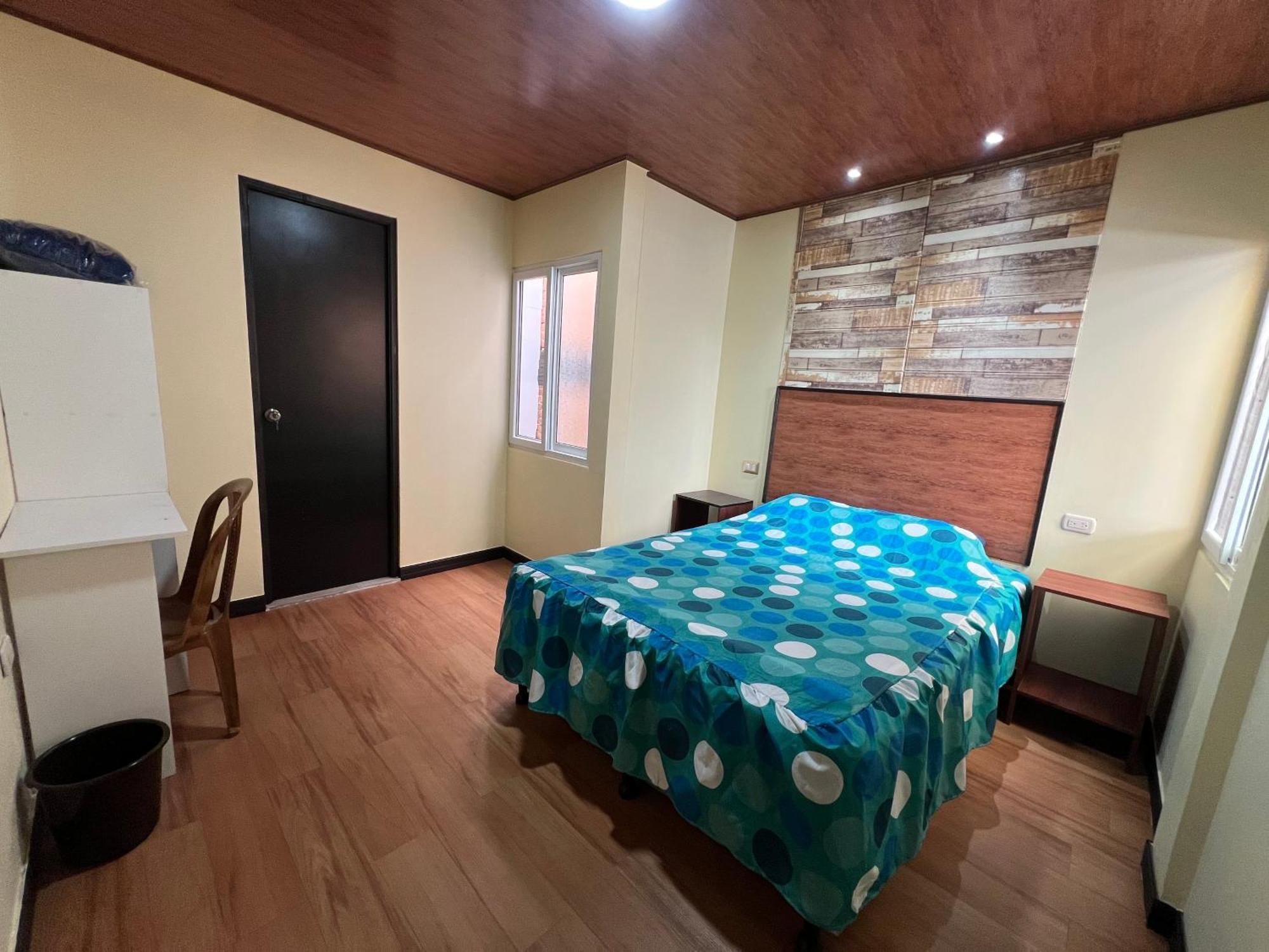 C&M Exclusive Private Rooms Quetzaltenango Exterior photo