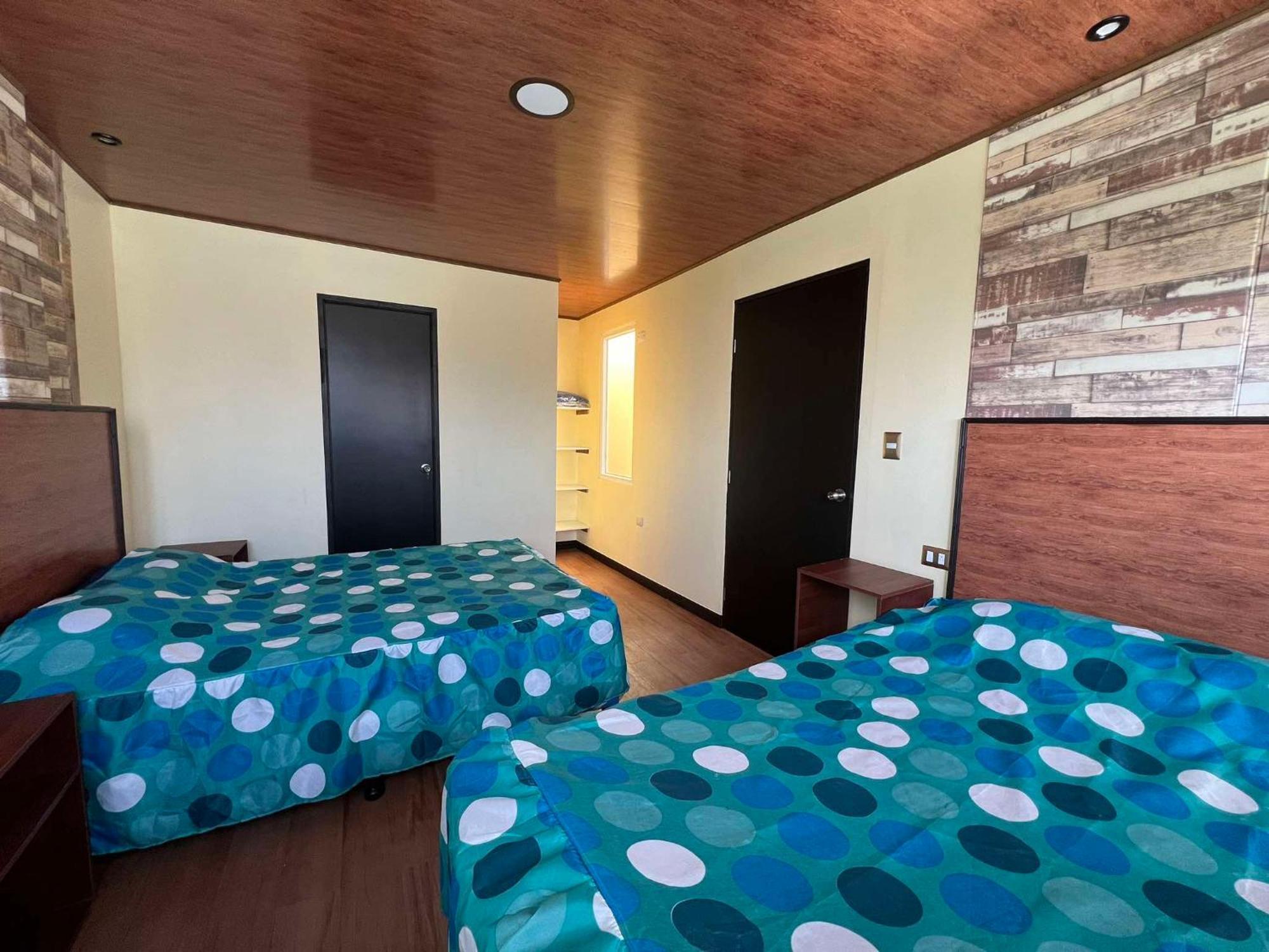 C&M Exclusive Private Rooms Quetzaltenango Exterior photo